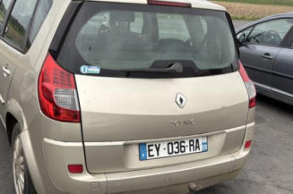 Renfort pare choc avant (traverse) RENAULT SCENIC 2