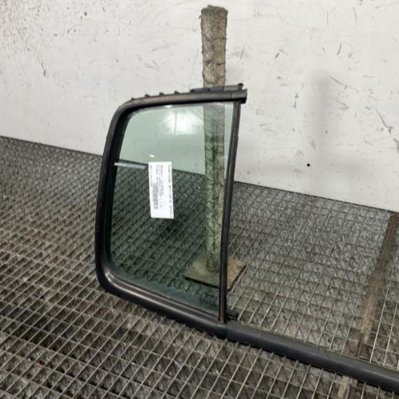 Custode arriere droit (porte) RENAULT CLIO 2 CAMPUS Photo n°3