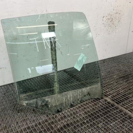 Vitre arriere droit RENAULT CLIO 2 CAMPUS