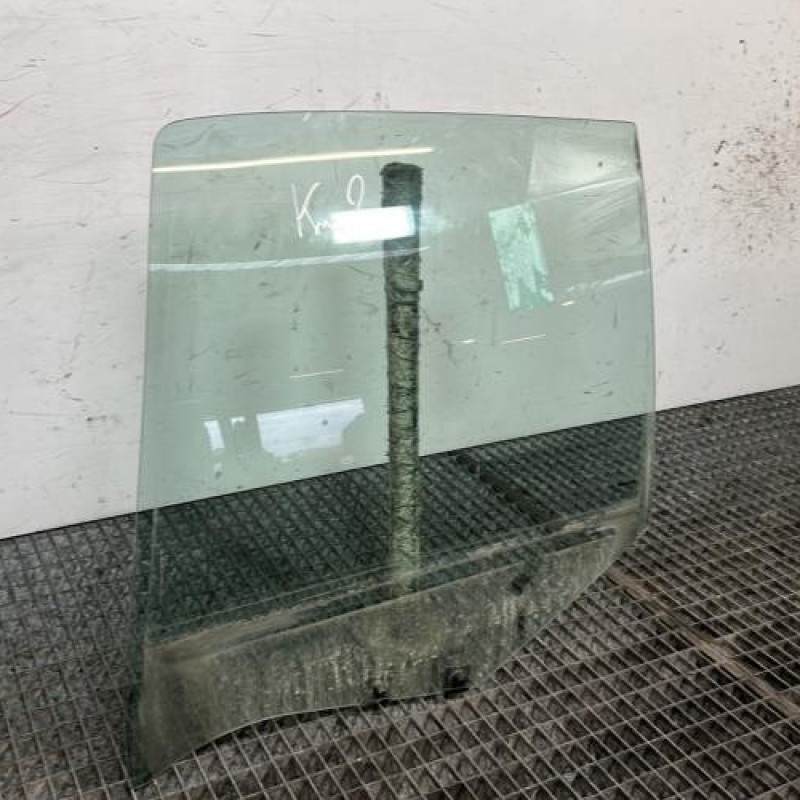 Vitre arriere gauche RENAULT CLIO 2 CAMPUS Photo n°2