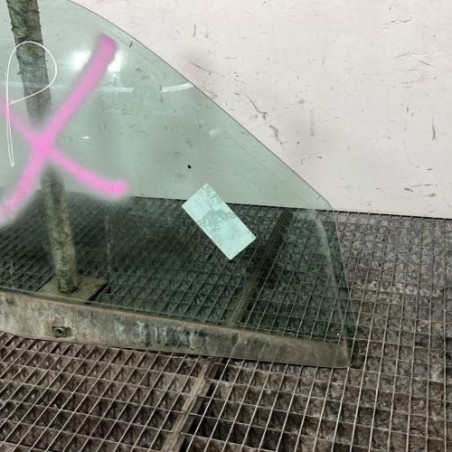 Vitre avant droit RENAULT CLIO 2 CAMPUS