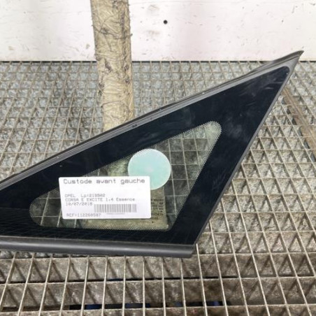 Custode avant gauche OPEL CORSA E Photo n°1