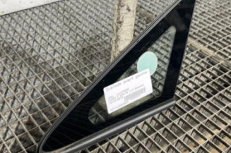 Custode avant gauche OPEL CORSA E