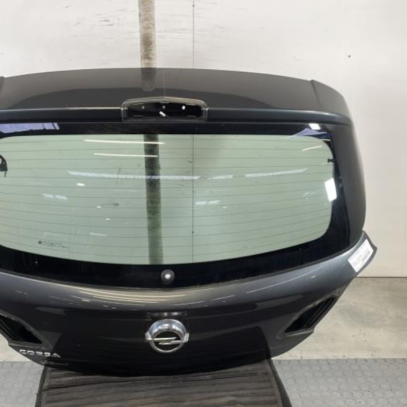 Malle/Hayon arriere OPEL CORSA E Photo n°1