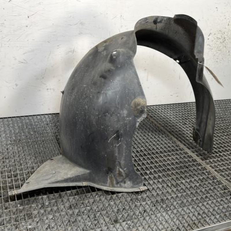 Pare boue avant droit VOLKSWAGEN POLO 4 Photo n°2