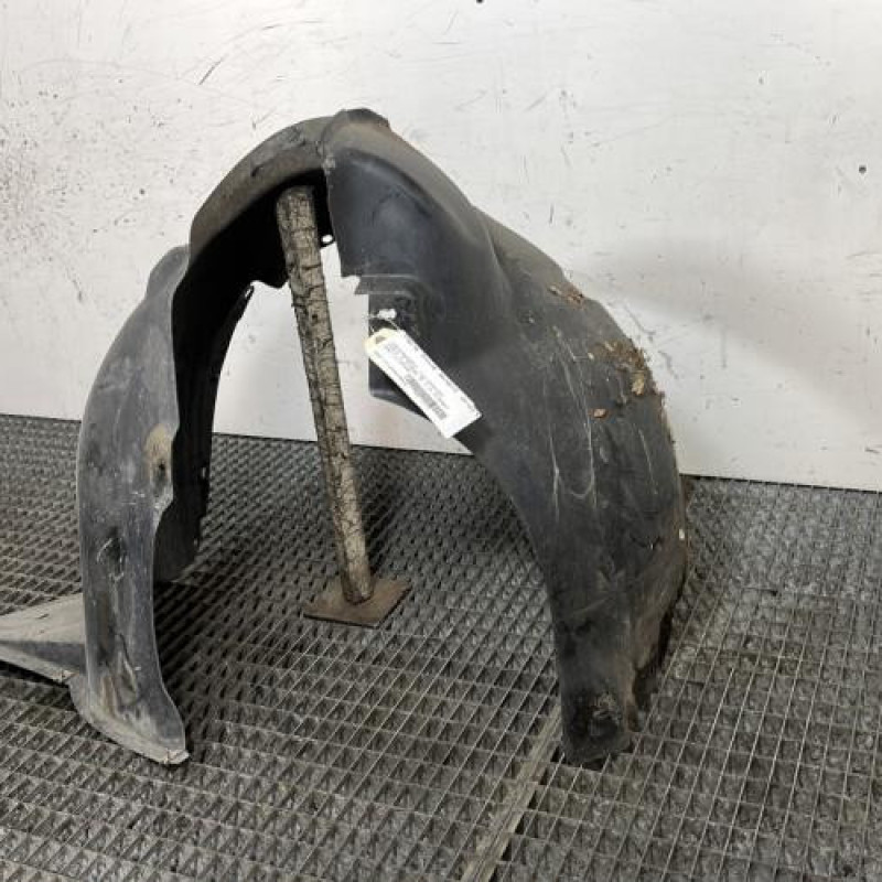 Pare boue avant droit VOLKSWAGEN POLO 4 Photo n°3