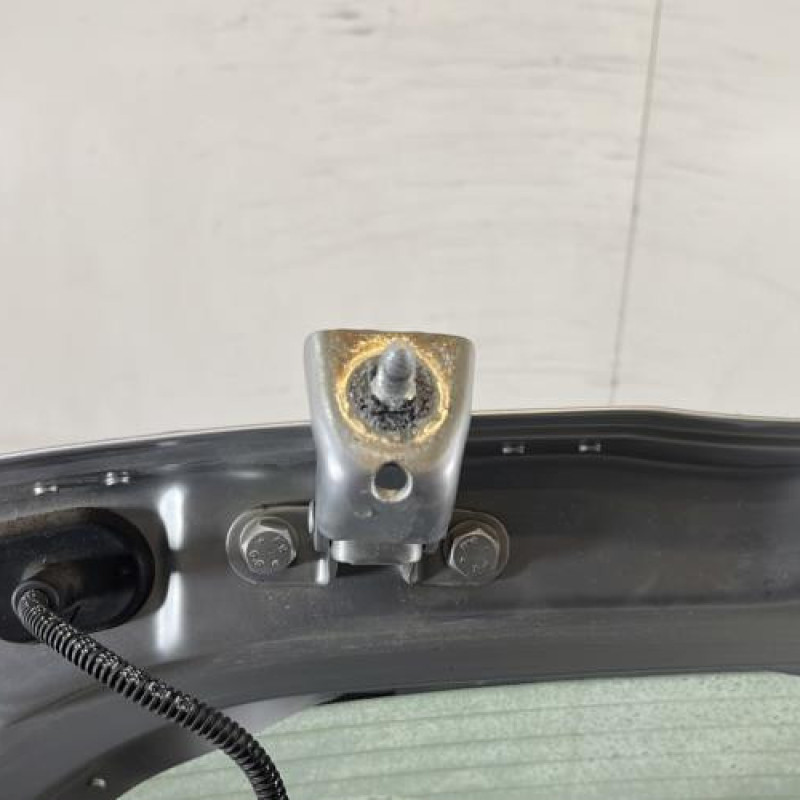 Malle/Hayon arriere PEUGEOT 208 1 Photo n°7