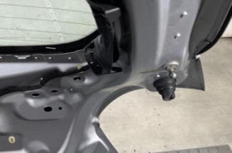 Malle/Hayon arriere PEUGEOT 208 1