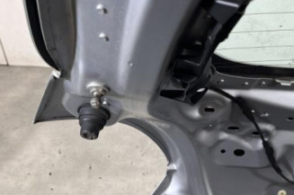 Malle/Hayon arriere PEUGEOT 208 1