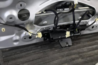 Malle/Hayon arriere PEUGEOT 208 1