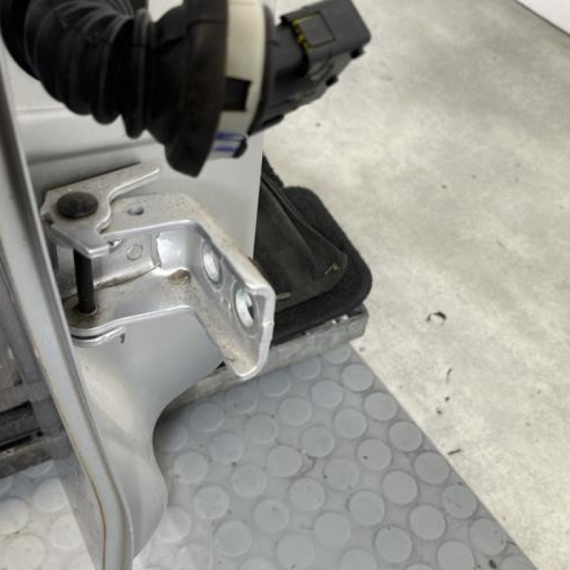 Porte arriere droit PEUGEOT 208 1 Photo n°3