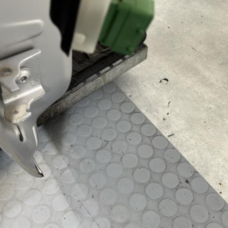 Porte avant droit PEUGEOT 208 1 Photo n°5