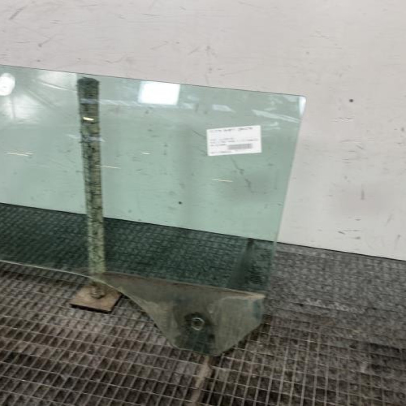 Vitre avant gauche MINI MINI 2 R56 Photo n°3