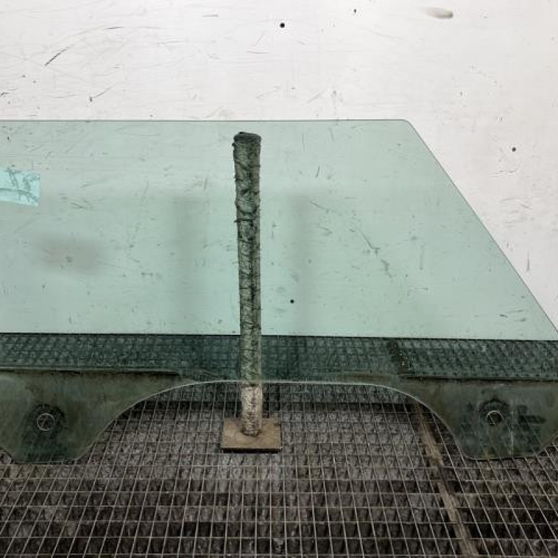 Vitre avant gauche MINI MINI 2 R56 Photo n°4