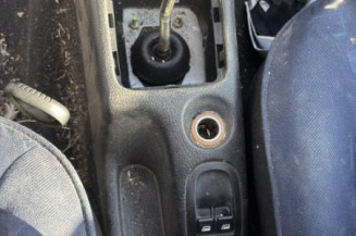 Bras essuie glace arriere PEUGEOT 206