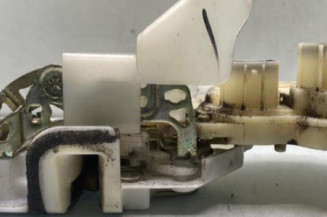 Serrure avant gauche HONDA CIVIC 7