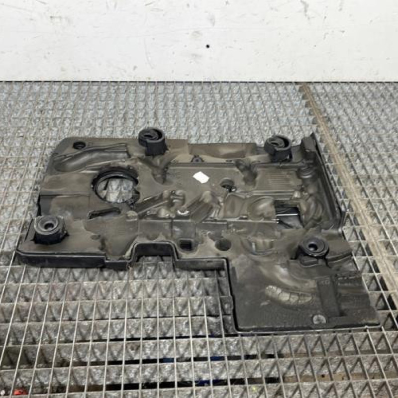 Cache moteur  VOLKSWAGEN POLO 5 Photo n°4