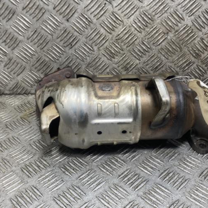 Catalyseur (echappement) HYUNDAI KONA Photo n°1