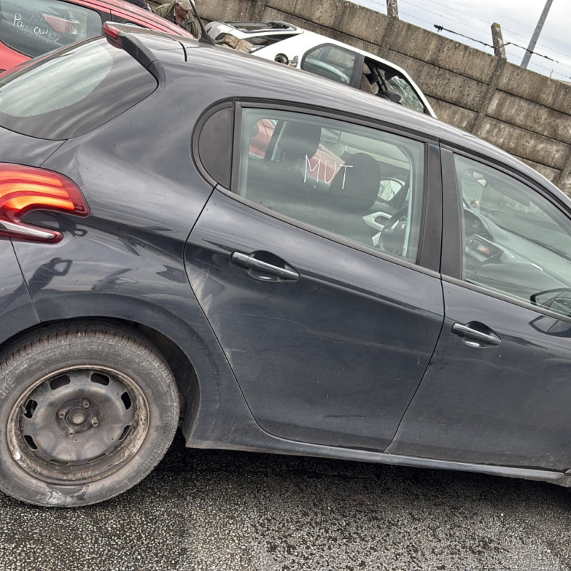 PEUGEOT 208 1 PHASE 2 1.2 VTI - 12V Photo n°6