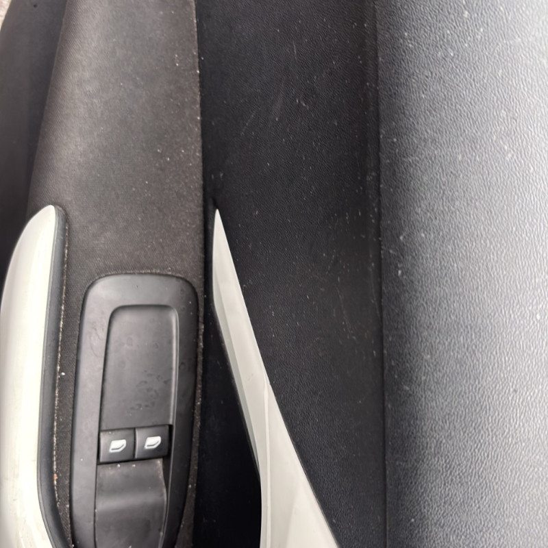 PEUGEOT 208 1 PHASE 2 1.2 VTI - 12V Photo n°11