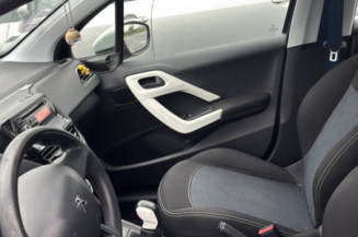 PEUGEOT 208 1 PHASE 2 1.2 VTI - 12V