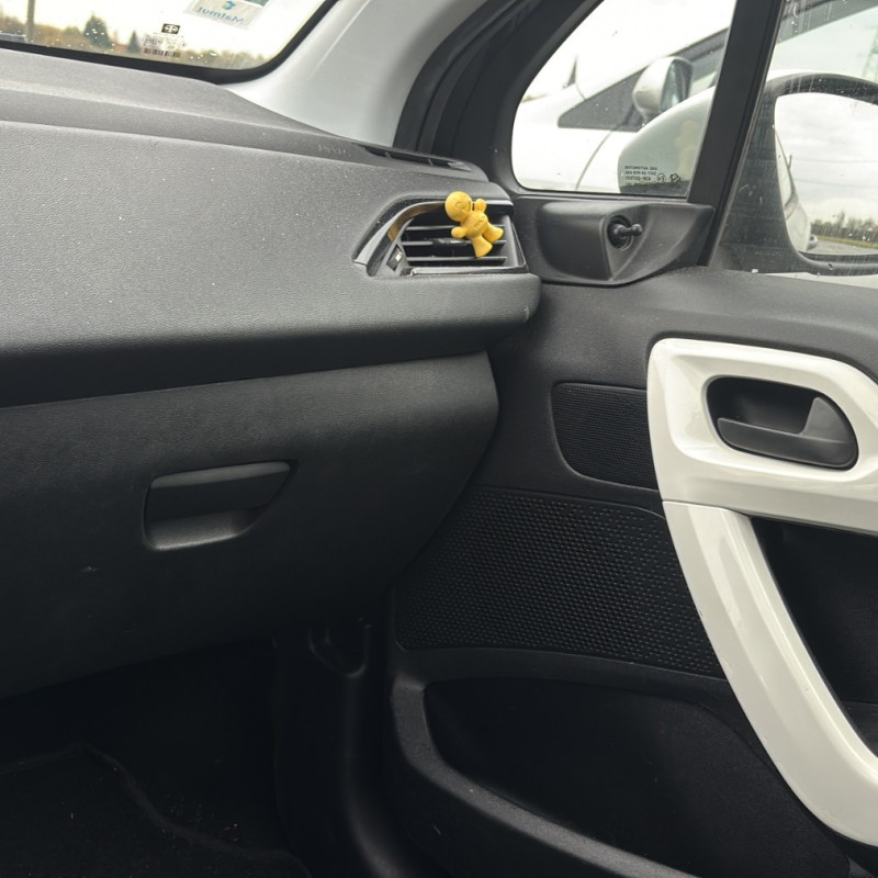 PEUGEOT 208 1 PHASE 2 1.2 VTI - 12V Photo n°19