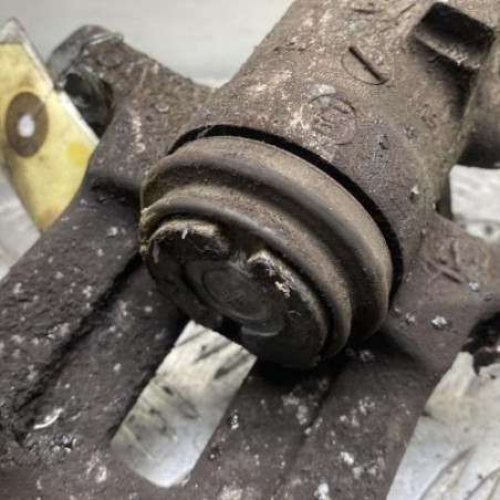 Etrier arriere droit (freinage) VOLKSWAGEN GOLF 5