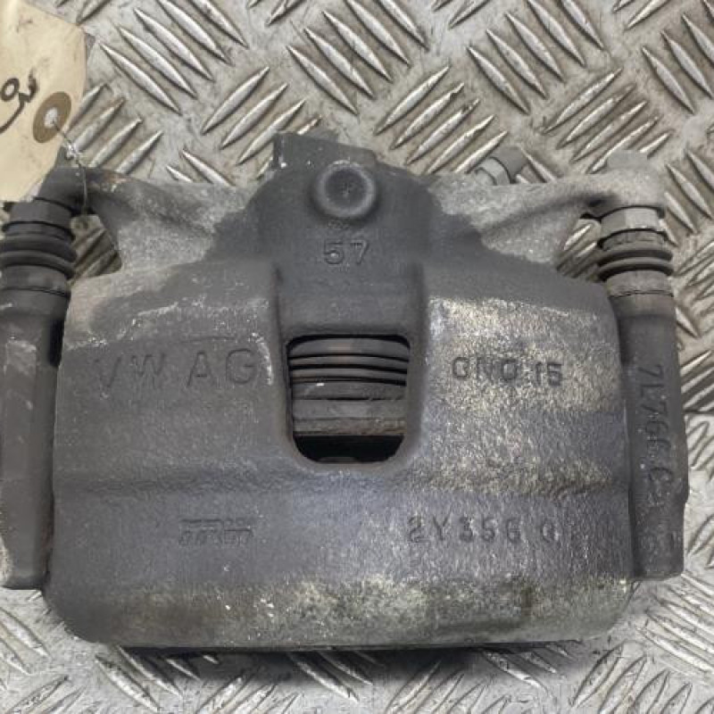 Etrier avant gauche (freinage) AUDI A3 4 Photo n°1