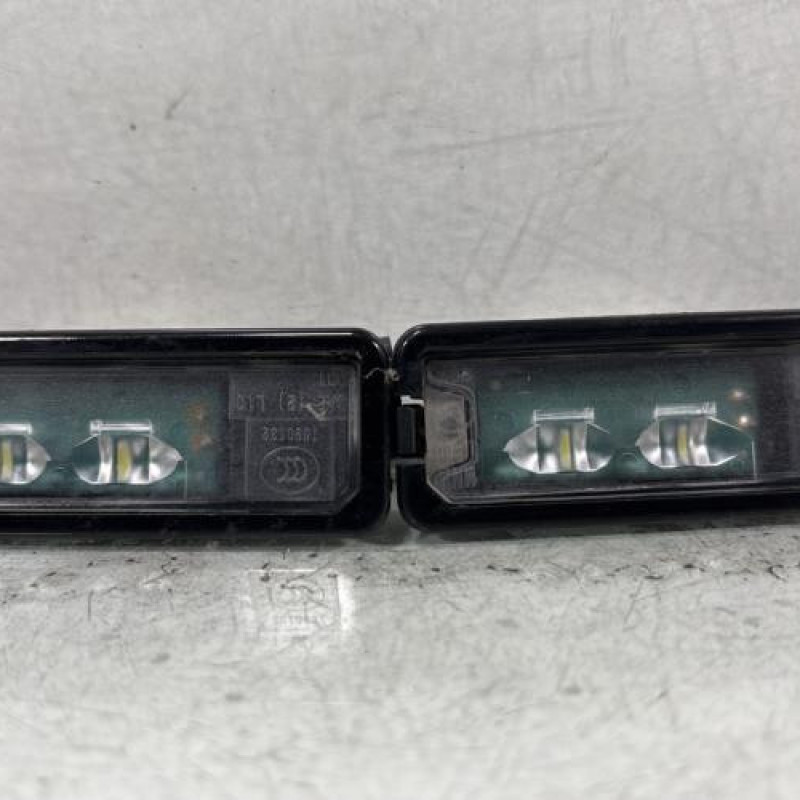 Eclairage de plaque VOLKSWAGEN GOLF 7 Photo n°1