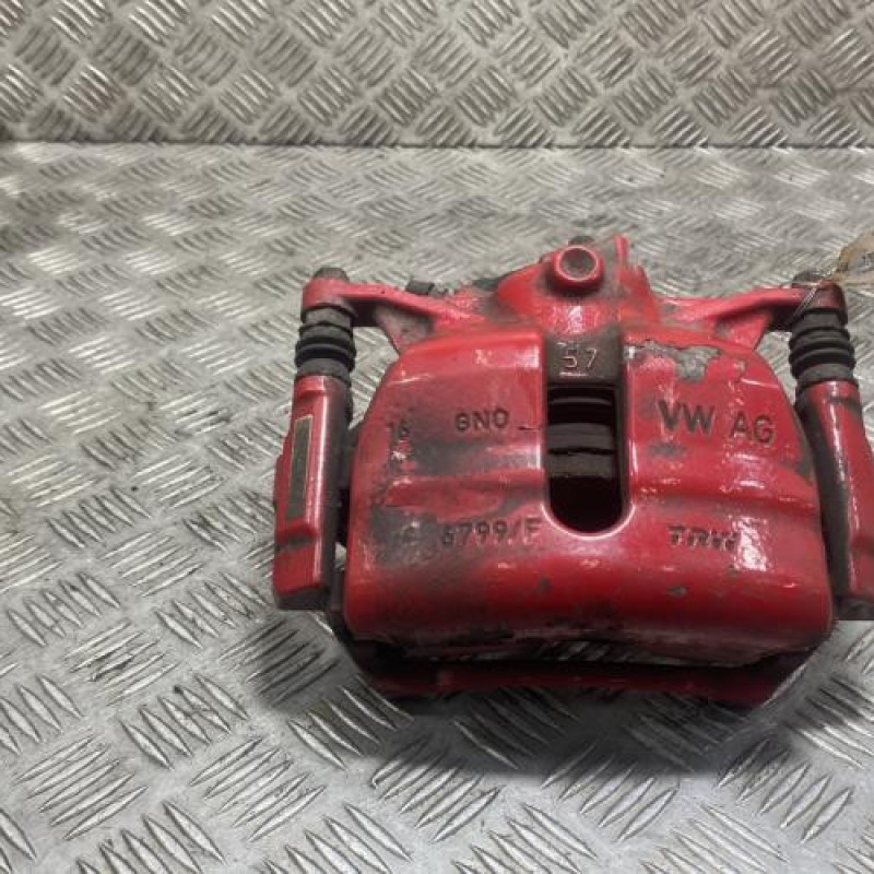 Etrier avant droit (freinage) VOLKSWAGEN GOLF 7 Photo n°1