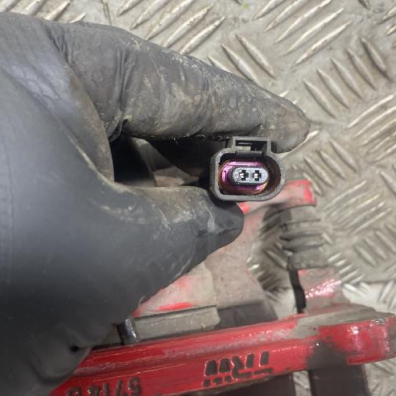 Etrier avant droit (freinage) VOLKSWAGEN GOLF 7 Photo n°4