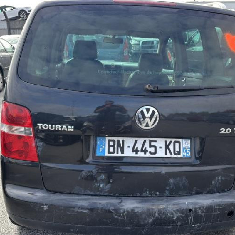 Feu arriere stop central VOLKSWAGEN TOURAN 1 Photo n°8