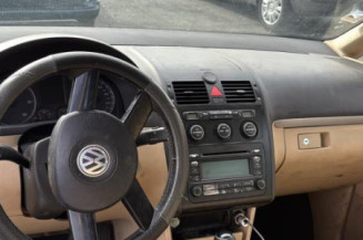 Feu arriere stop central VOLKSWAGEN TOURAN 1