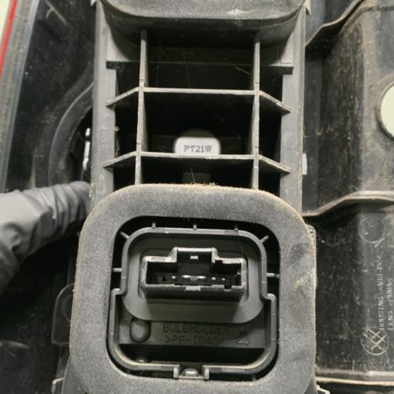 Feu arriere principal droit (feux) DACIA DUSTER 1 Photo n°3