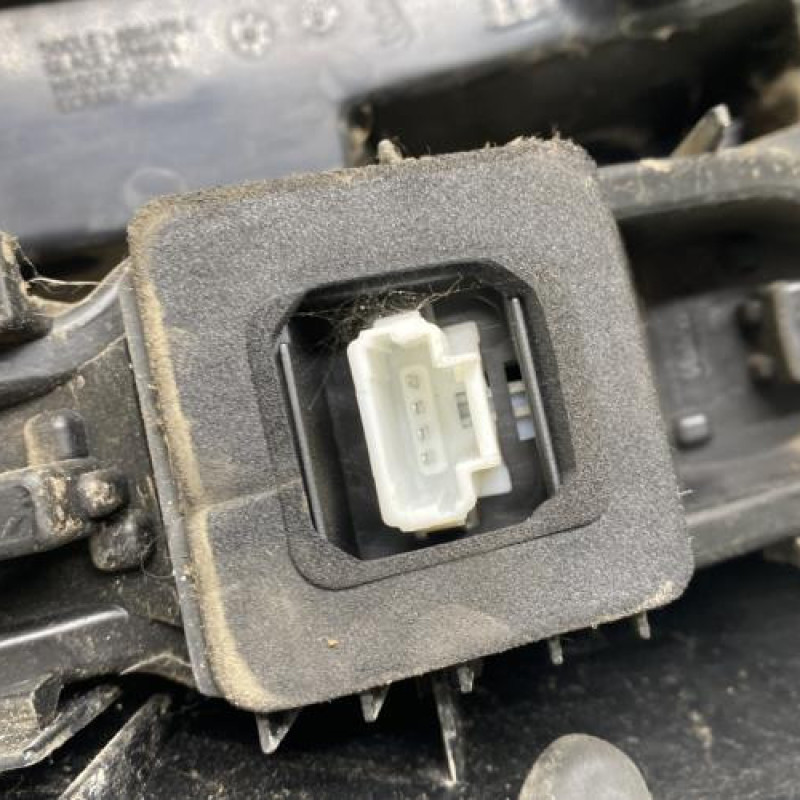 Feu arriere principal droit (feux) RENAULT SCENIC 3 Photo n°3