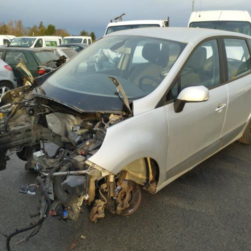 Feu arriere principal droit (feux) RENAULT SCENIC 3 Photo n°4