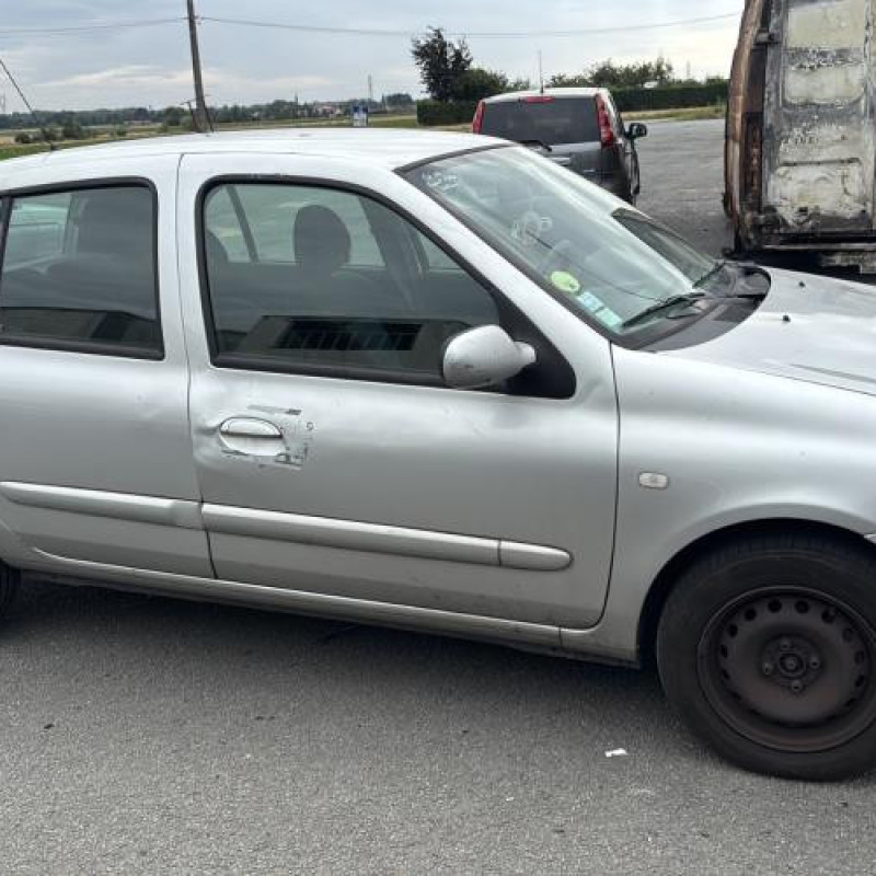 Tambour arriere droit RENAULT CLIO 2 CAMPUS Photo n°7