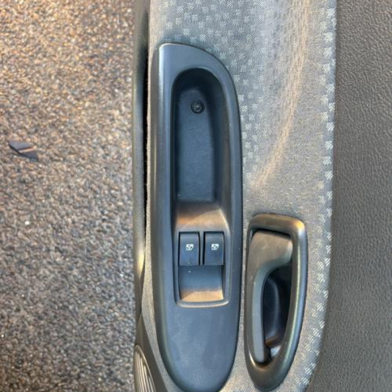 Tambour arriere droit RENAULT CLIO 2 CAMPUS Photo n°17