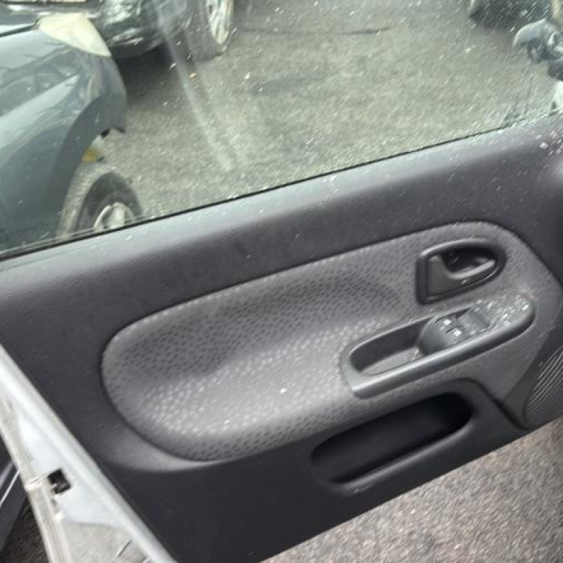 Tambour arriere droit RENAULT CLIO 2 CAMPUS Photo n°9