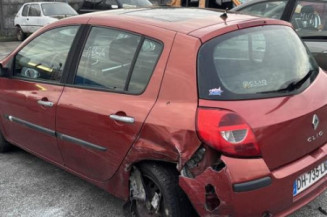 Reservoir essence RENAULT CLIO 3 Photo n°1