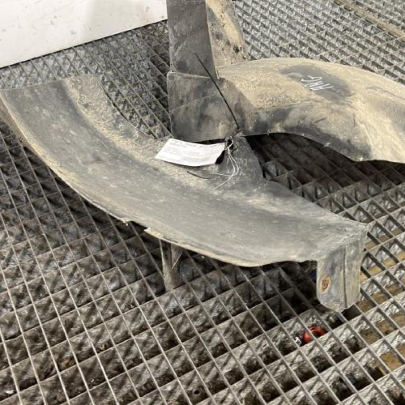 Pare boue arriere gauche PEUGEOT 206 Photo n°2