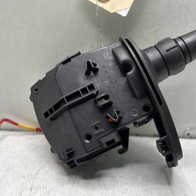 Commodo phare RENAULT CLIO 3 Photo n°2