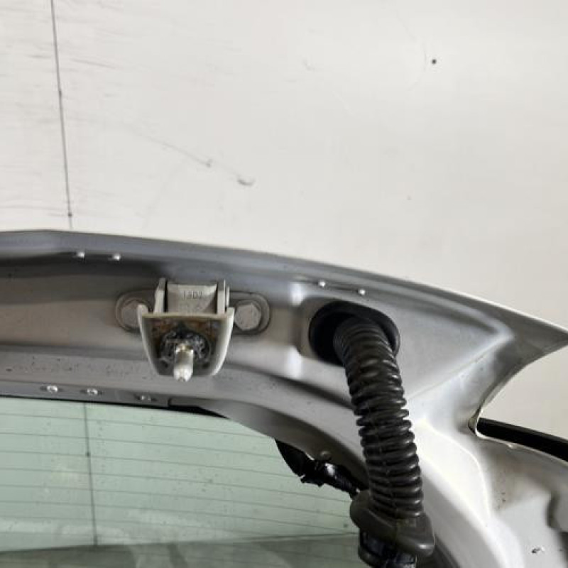 Malle/Hayon arriere PEUGEOT 208 1 Photo n°7