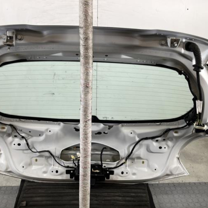 Malle/Hayon arriere PEUGEOT 208 1 Photo n°11