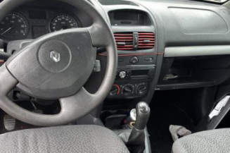 Aile avant gauche RENAULT CLIO 2 CAMPUS