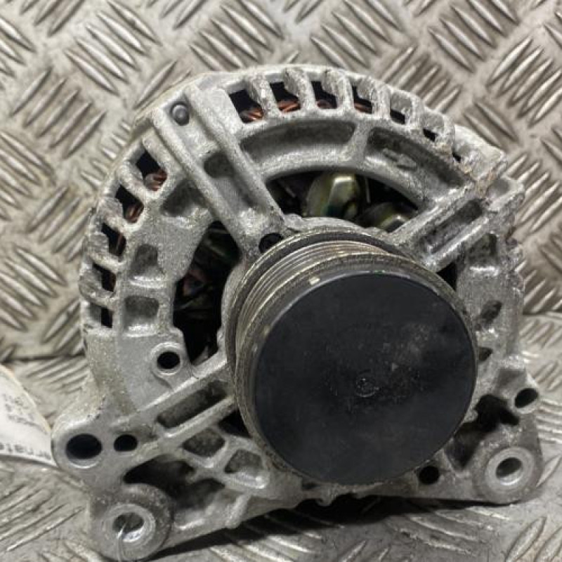 Alternateur VOLKSWAGEN GOLF 6 Photo n°3