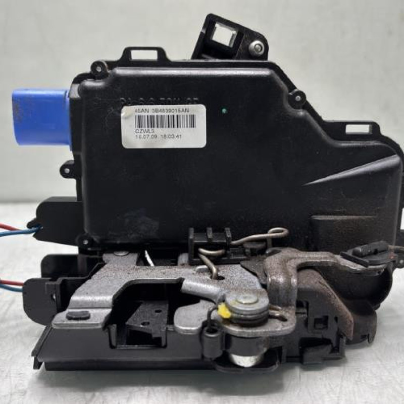 Serrure arriere gauche VOLKSWAGEN POLO 4 Photo n°1