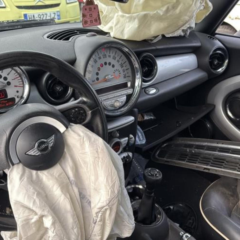 Pare choc arriere MINI MINI 2 R56 Photo n°16