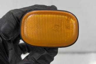 Repetiteur clignotant avant droit  (Feux) TOYOTA RAV4 2 Photo n°1