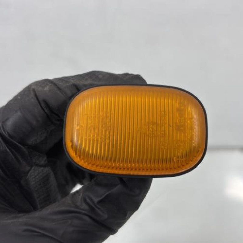 Repetiteur clignotant avant gauche (Feux) TOYOTA RAV4 2 Photo n°1